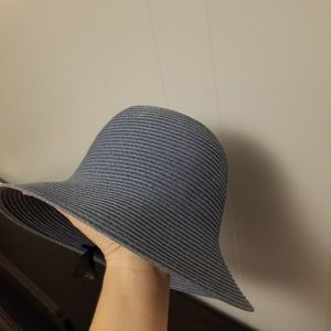COS blue straw hat, xs-s